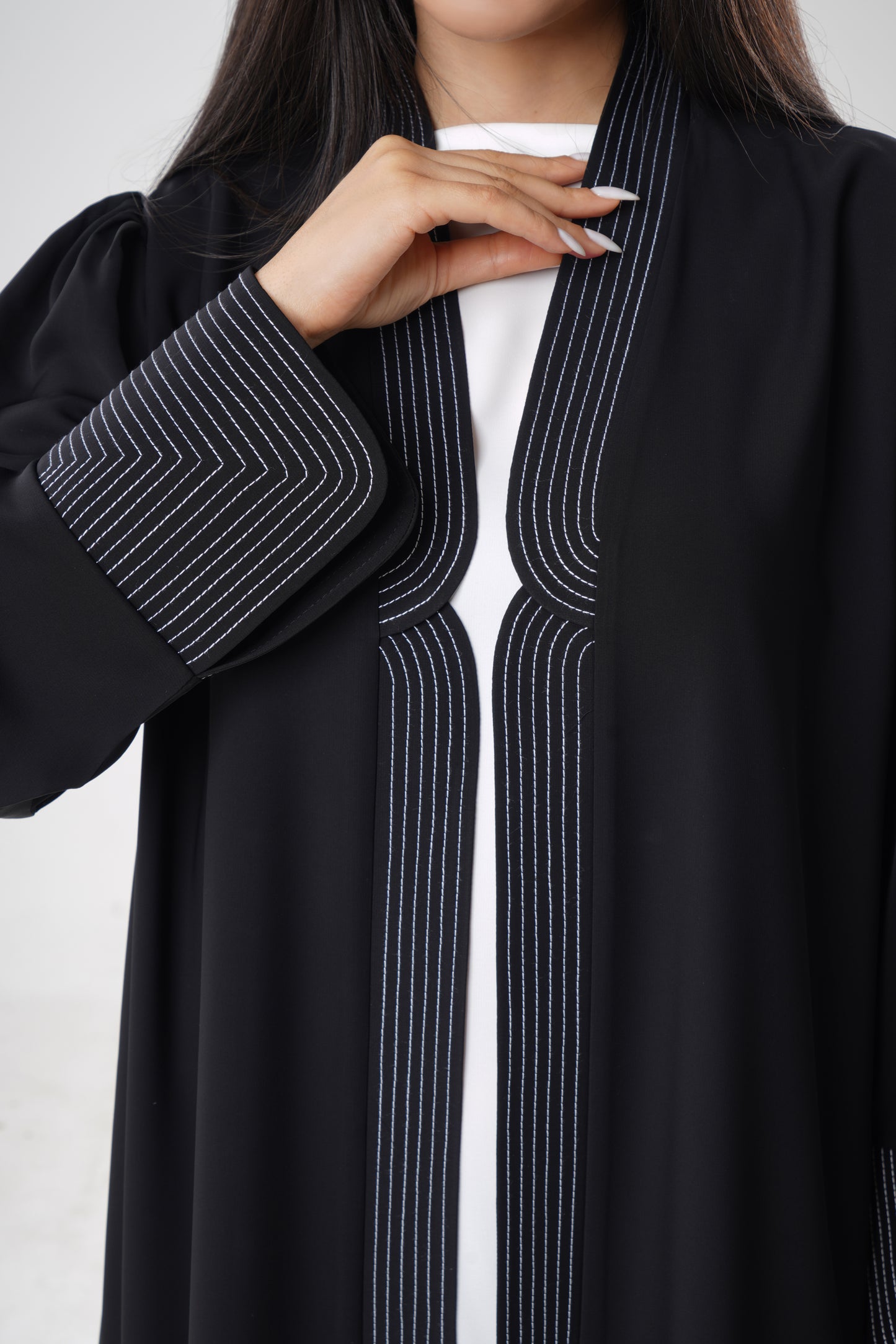 Chic Black Abaya with Geometric Embroidery Detail