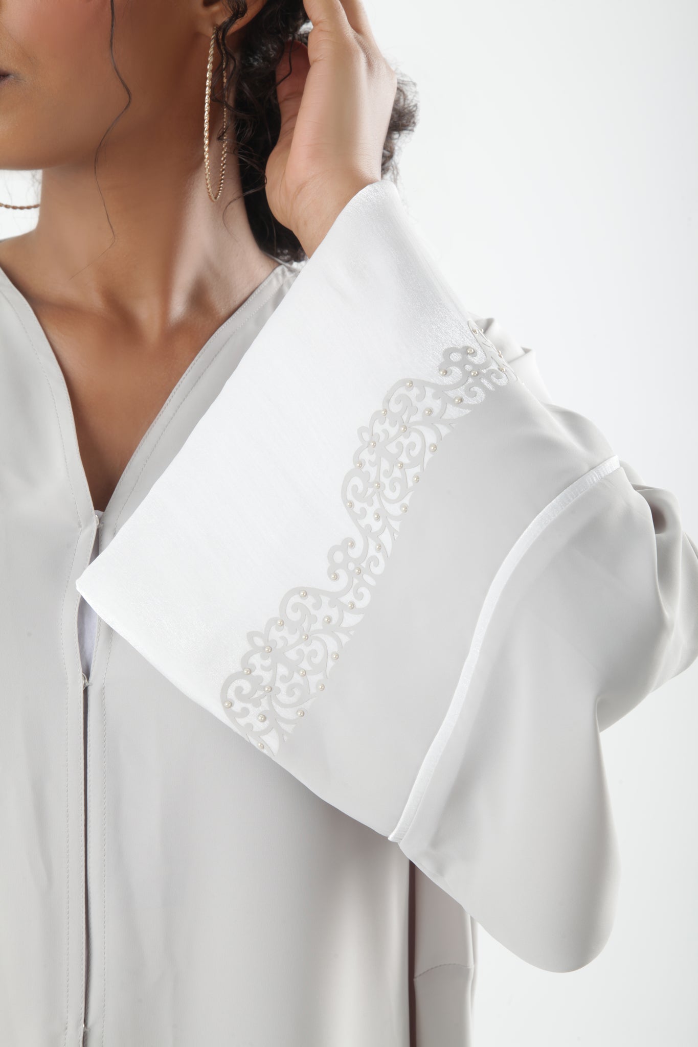 Abaya Khaleeji With Sleeves Design