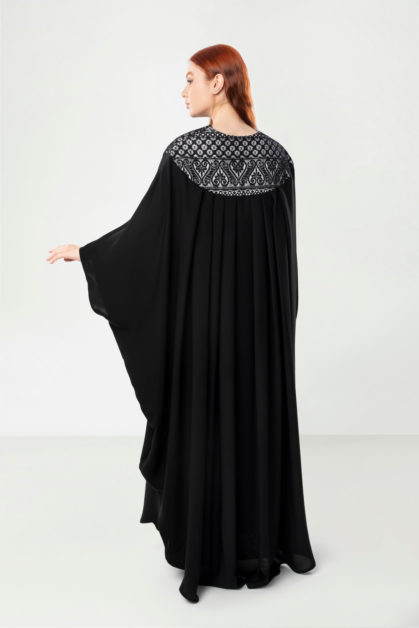 Abaya Oversized Design